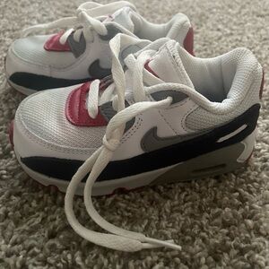 Toddler 8c Nike air max